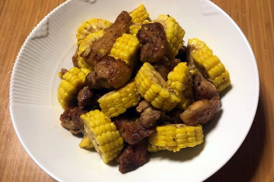 とうもろこしと鶏もも肉の照り焼き
