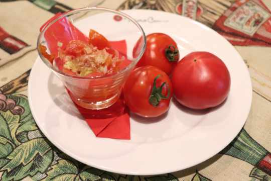 【佐藤智香子先生考案】打ち豆入りかんずりトマトサラダ
